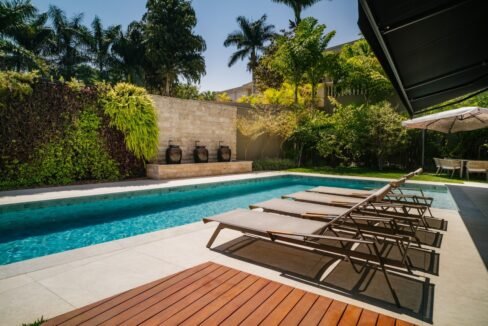 WhatsApp Image 2025-07-13 at 16.33.22 (1)