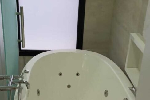 WhatsApp Image 2025-08-28 at 18.10.40