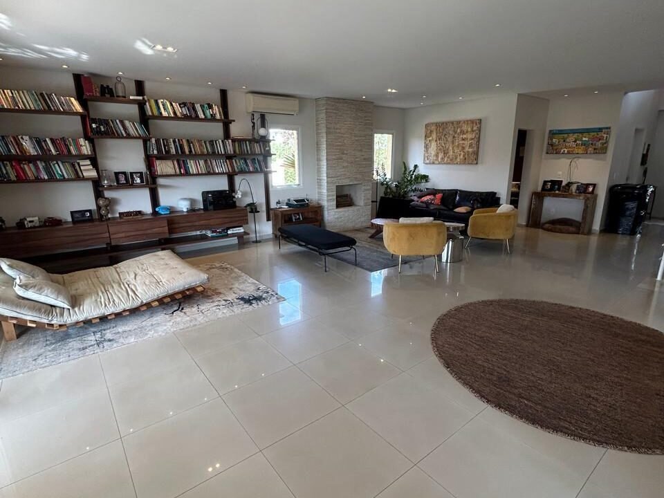 WhatsApp Image 2025-08-29 at 18.25.51 (1)