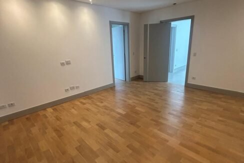 WhatsApp Image 2025-08-29 at 18.26.02 (1)