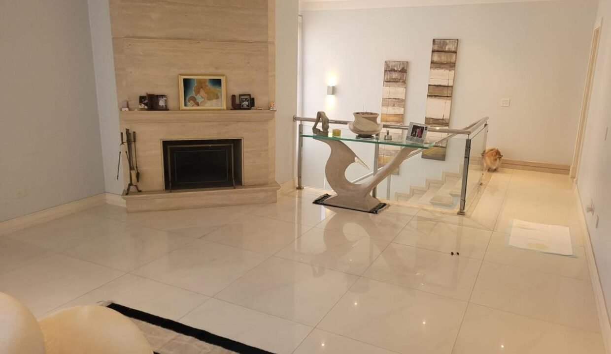 WhatsApp Image 2025-10-07 at 13.08.56 (1)