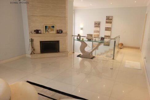 WhatsApp Image 2025-10-07 at 13.08.56 (1)