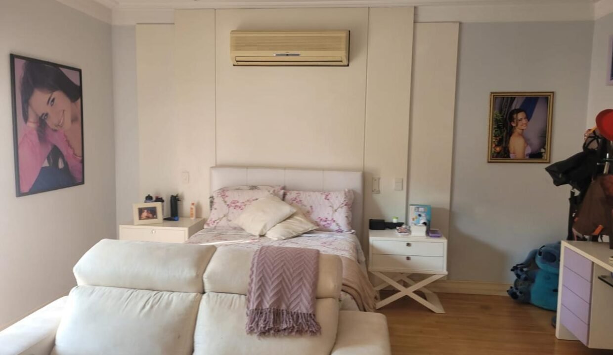 WhatsApp Image 2025-10-07 at 13.08.58 (1)