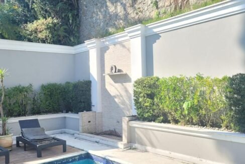 WhatsApp Image 2025-10-07 at 13.08.59 (1)