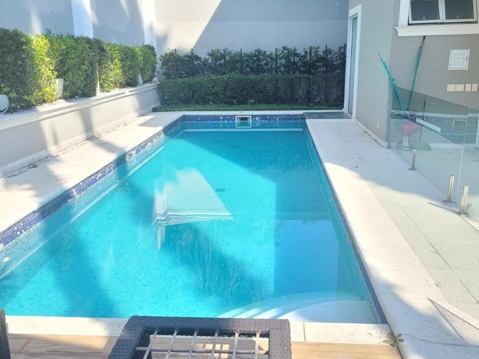 WhatsApp Image 2025-10-07 at 13.09.00 (1)