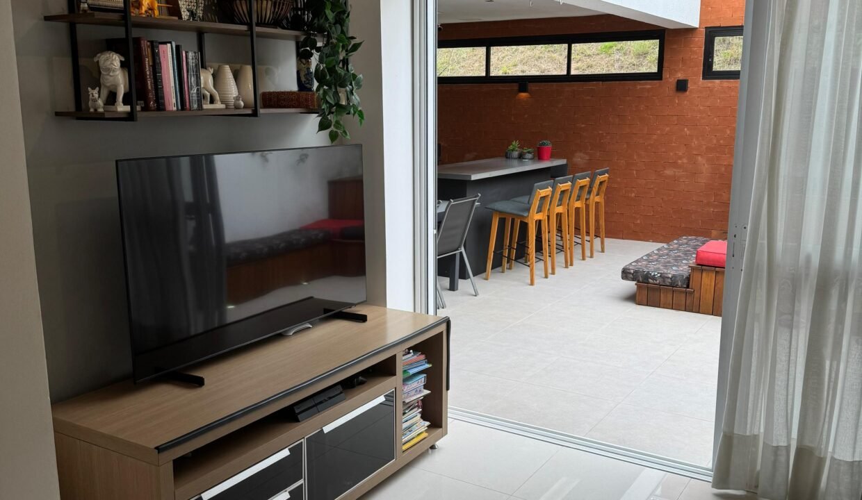 WhatsApp Image 2025-10-08 at 12.51.57