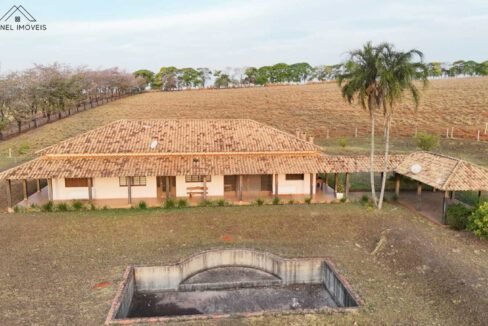 WhatsApp Image 2025-10-14 at 15.44.04