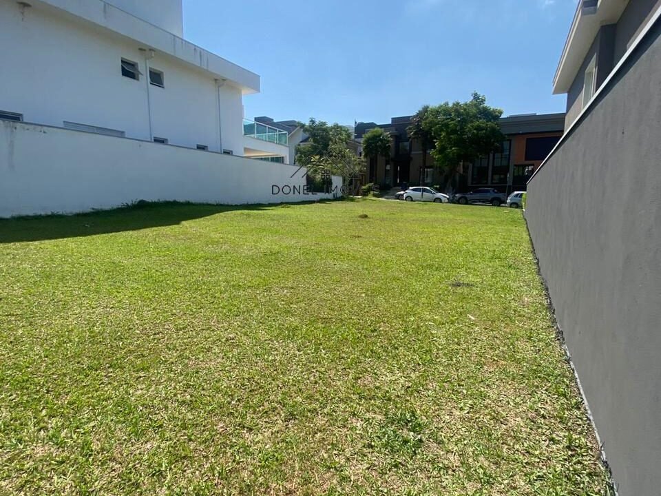 WhatsApp Image 2025-11-12 at 14.56.32 (1)