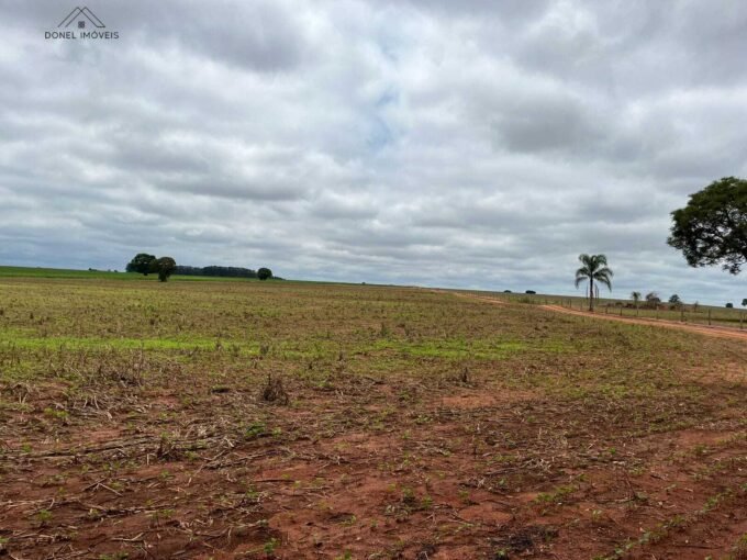 EXCELENTE SÍTIO A VENDA NA REGIÃO DE SANTA CRUZ DO RIO PARDO-SP