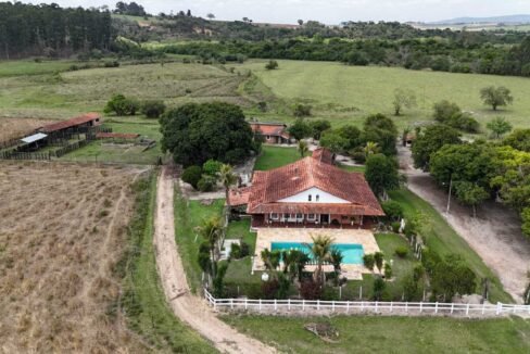 WhatsApp Image 2025-11-12 at 13.45.09 (1)