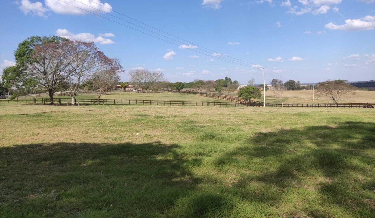 WhatsApp Image 2025-11-12 at 13.45.32 (2)