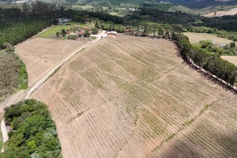 WhatsApp Image 2025-12-03 at 09.52.31 (1)