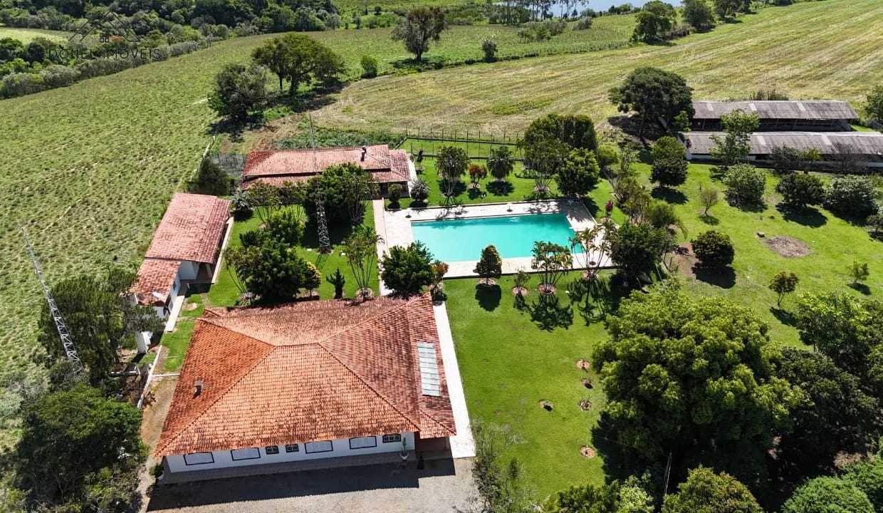 WhatsApp Image 2025-12-03 at 09.52.33 (1)