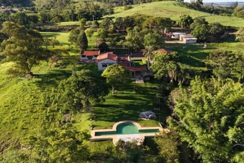 WhatsApp Image 2025-12-03 at 09.52.47 (1)