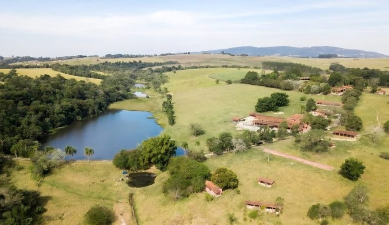 WhatsApp Image 2025-12-03 at 09.53.00 (2)