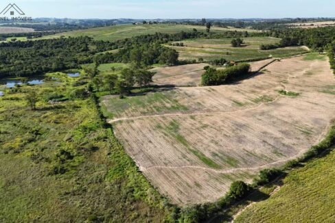 WhatsApp Image 2025-12-04 at 10.32.33 (1)