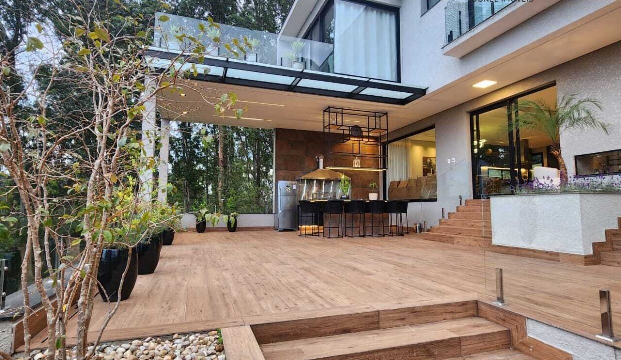 WhatsApp Image 2025-12-17 at 17.01.33