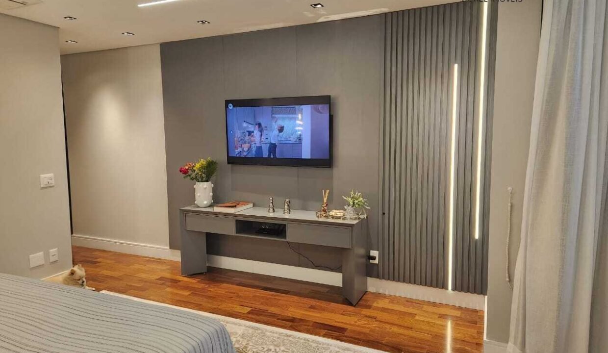 WhatsApp Image 2025-12-17 at 17.01.37