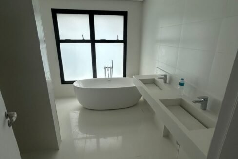 WhatsApp Image 2026-03-06 at 14.35.55 (2)