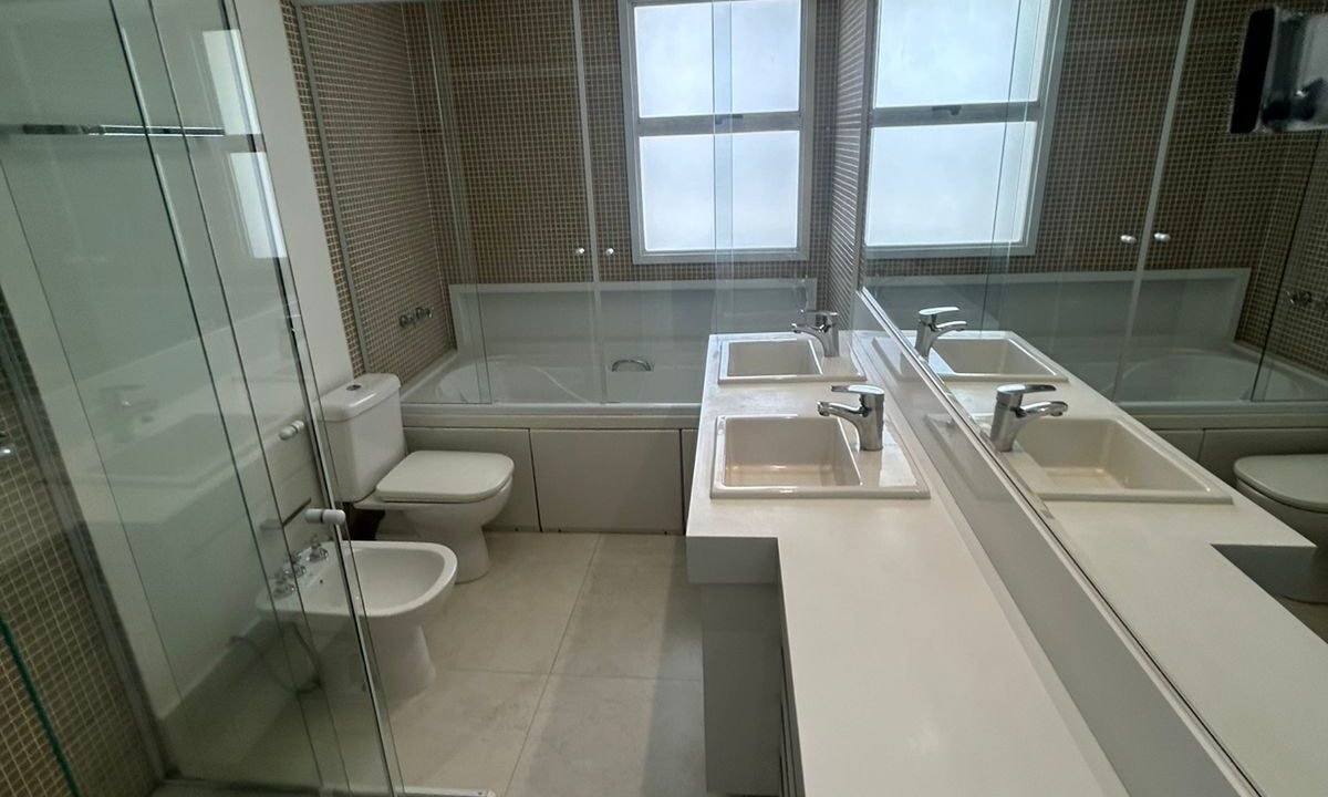 WhatsApp Image 2026-03-18 at 11.00.50 (1)