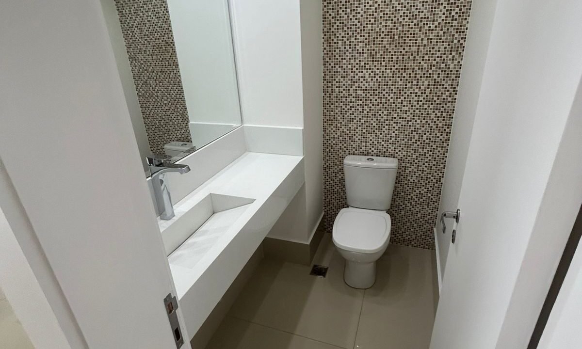 WhatsApp Image 2026-03-18 at 11.00.54 (1)