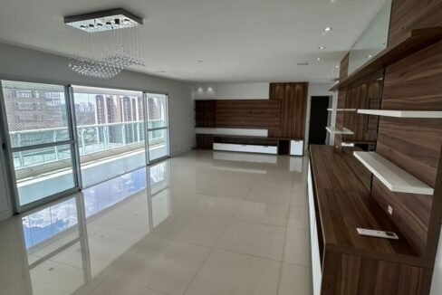 WhatsApp Image 2026-03-18 at 11.00.56 (1)