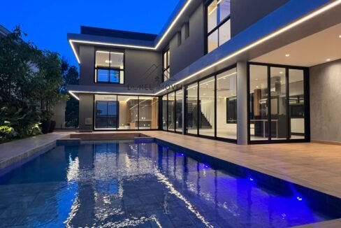 WhatsApp Image 2026-03-18 at 21.39.45 (1)